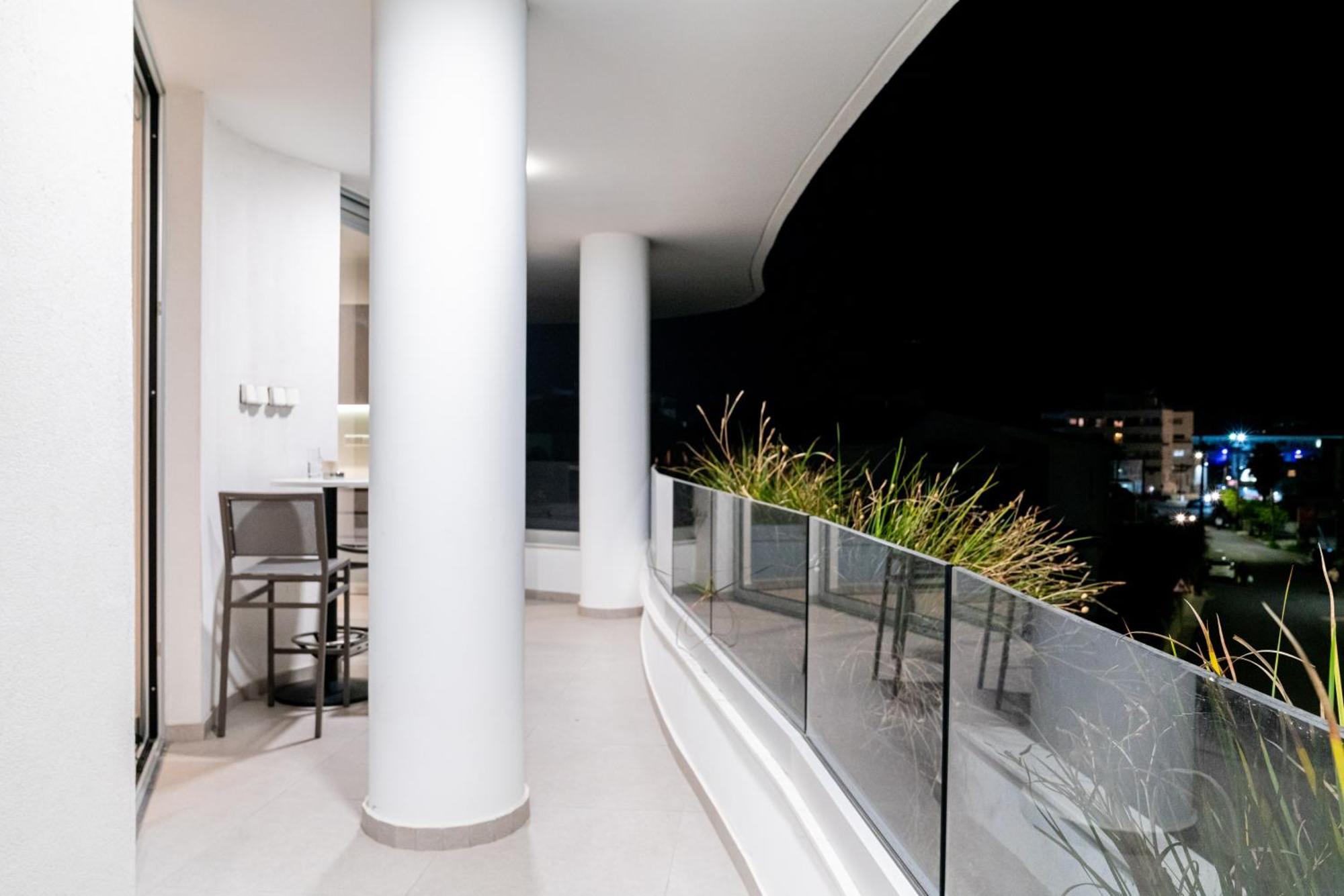 Venus Apartment *